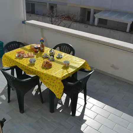With Terrace And Garden; Parking Available Holiday home *